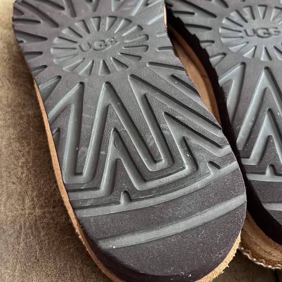 Ugg TASMAN Braid Embroidered Men’s Slippers size 13 - Picture 8 of 9